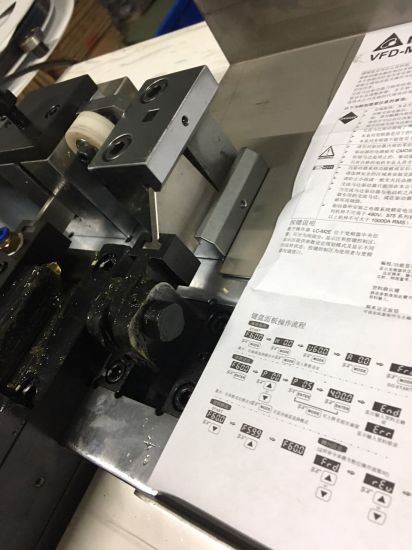 Machine de découpage de règle se plissante automatique pour la fabrication de matrice